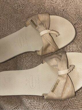 Havaianas Champagne Gold Glitter Bow Thong Flip Flops Sandals Size 9/10